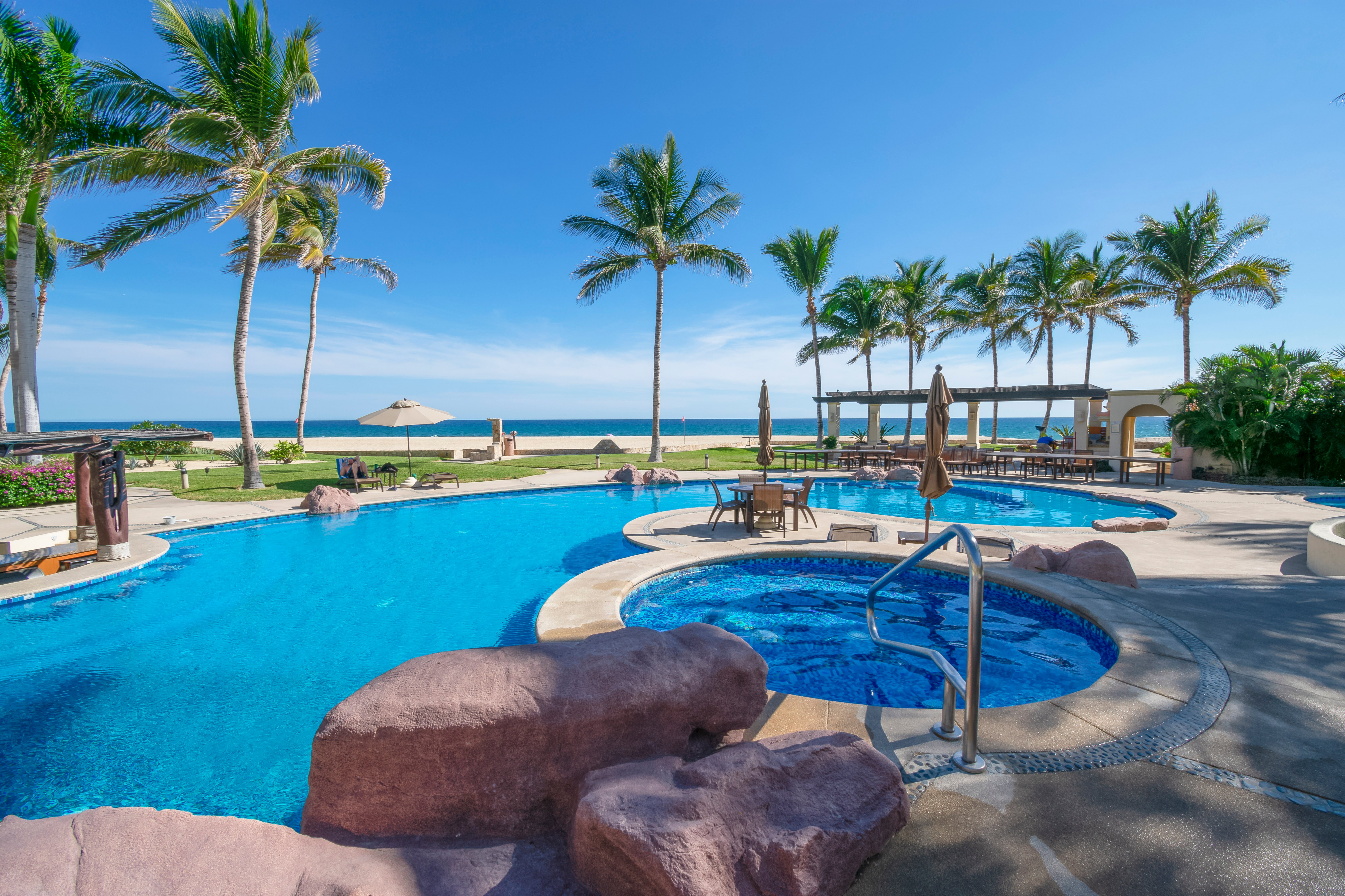 4.BIG POOL 2